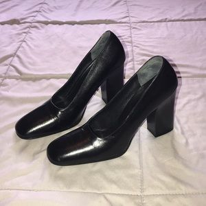 PERFECT CONDITION Vintage Gucci Chunky Heel Pumps